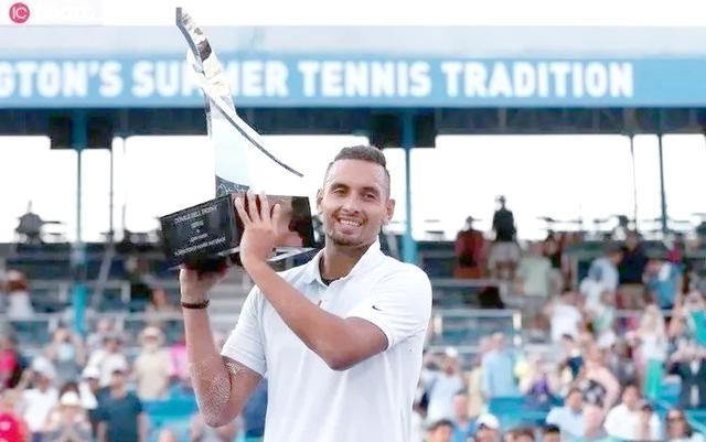 意大利网球队轻取欧洲网球队，克耶高斯惊艳世界的简单介绍