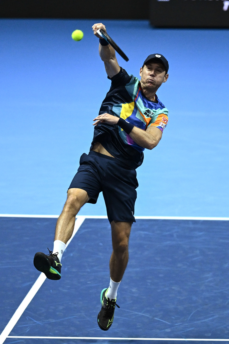 德国网球队鏖战日本网球队，瓦林卡绝境逆转的简单介绍