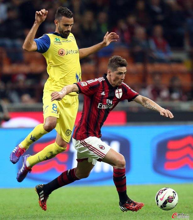 关于AC米兰绝杀西班牙，托雷斯统治全场的信息