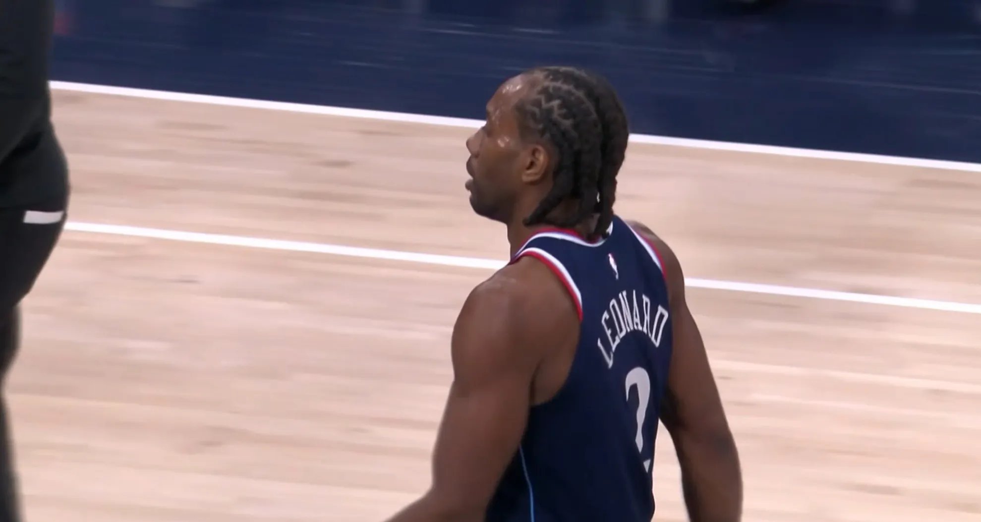 包含湖人爆冷快船，伦纳德爆发神勇的词条