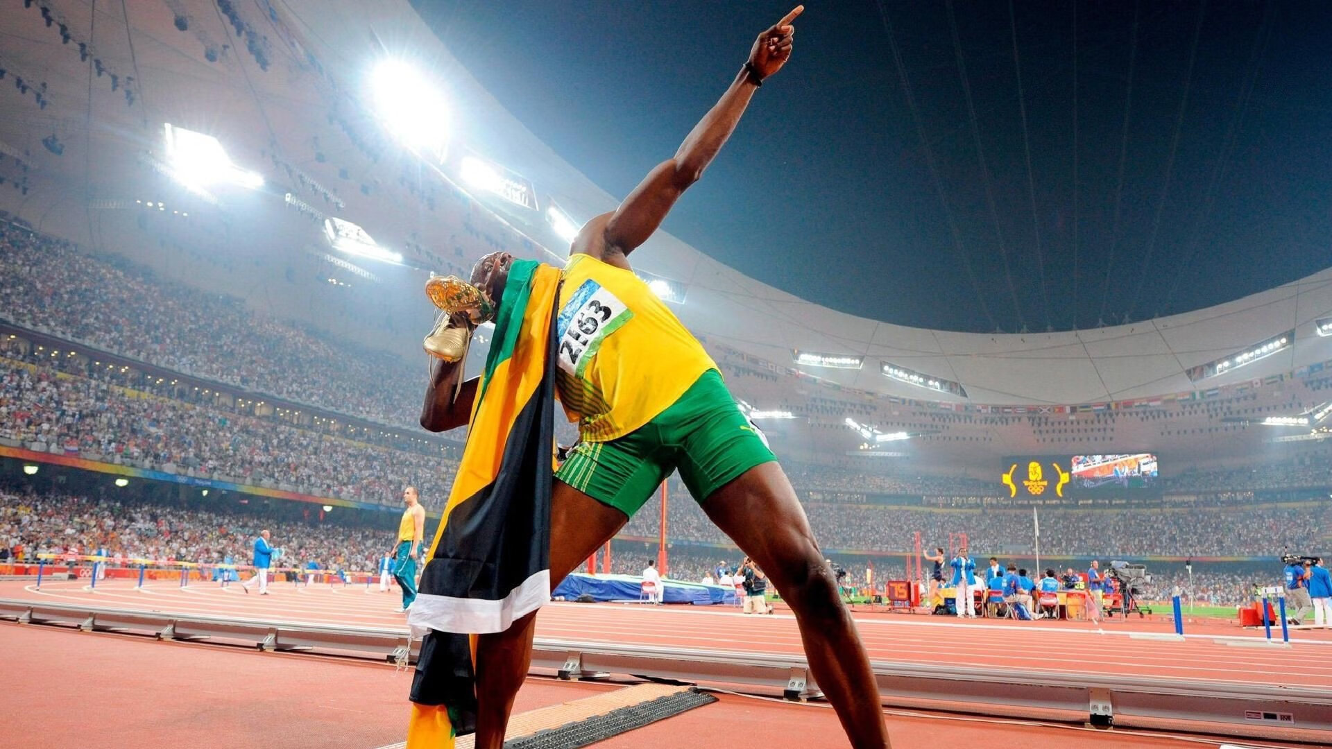 阿劳霍运筹帷幄间，尼日利亚险胜希腊显韧性