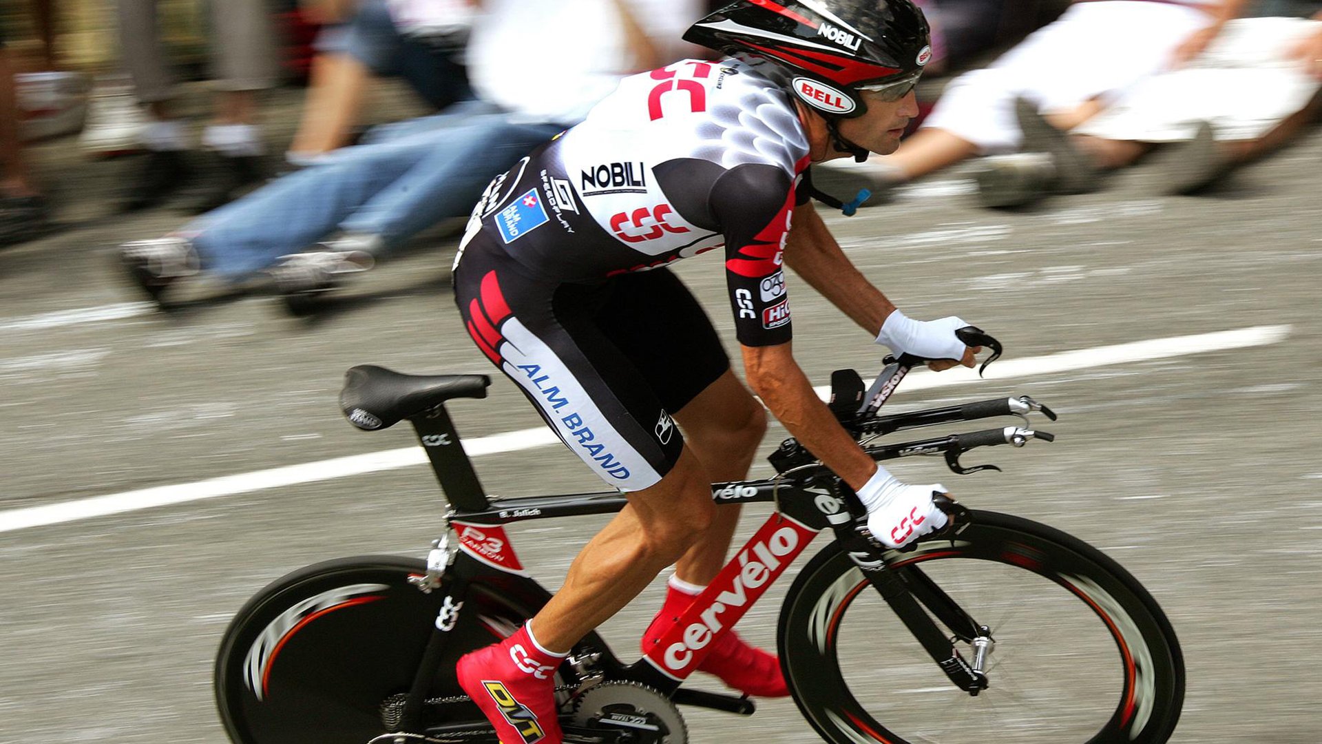 红牛二队完胜法拉利，佩雷兹刷新纪录，一场颠覆预期的F1之战